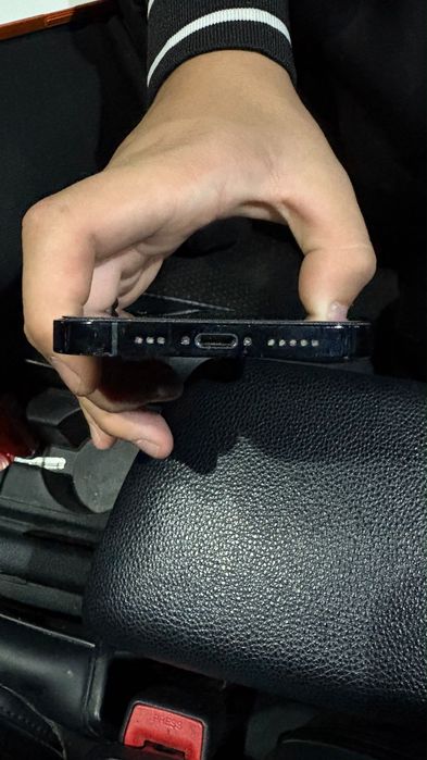 iPhone 12pro хорошем состоянии