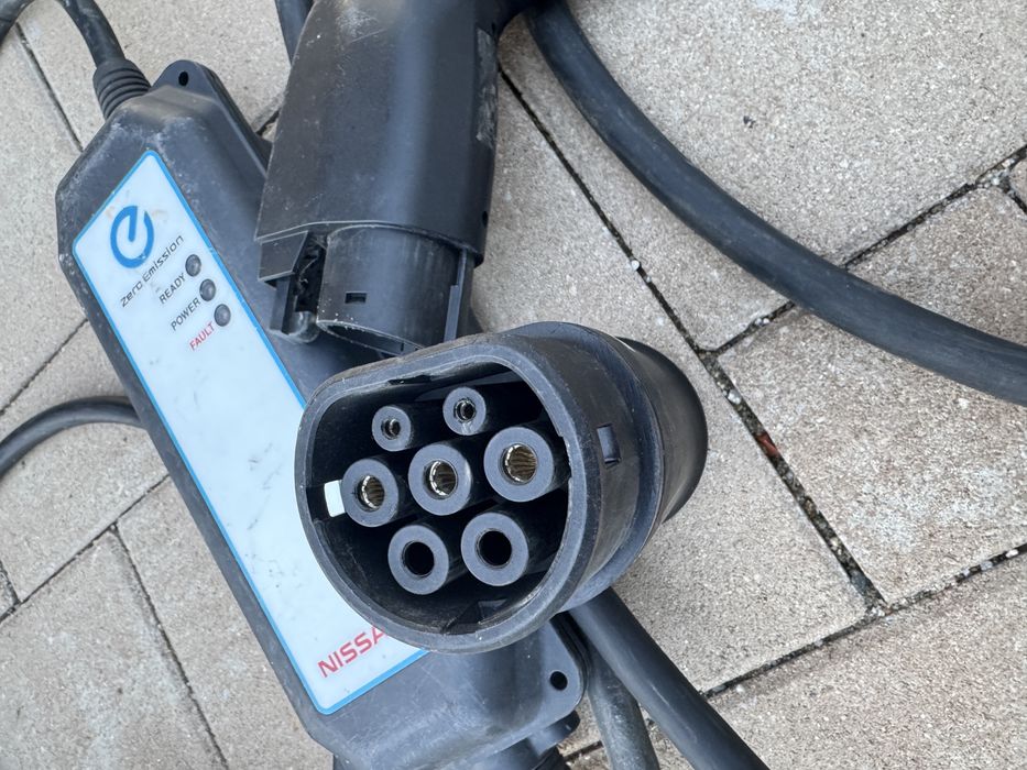 Зарядно за електромобил 7 kw Type 1 + Type 2