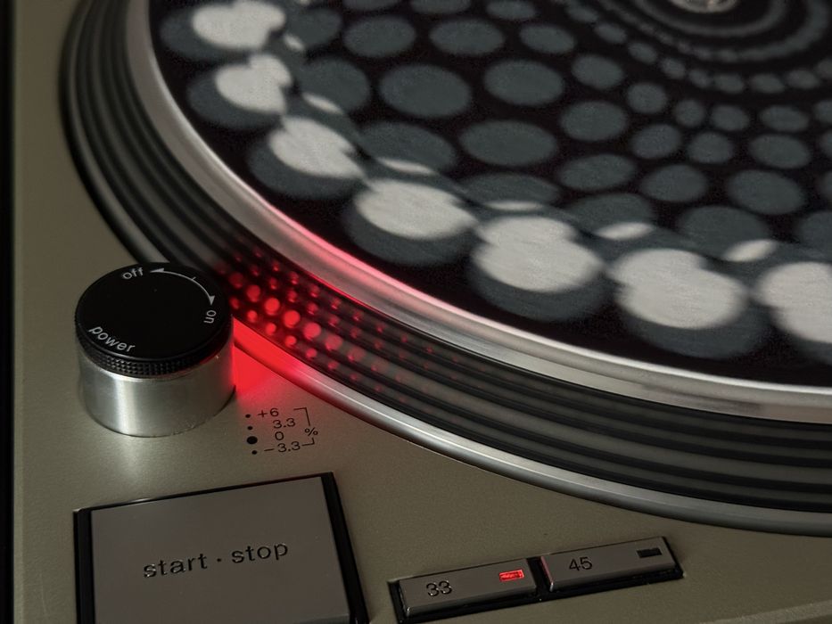 Technics SL-1200 MK2