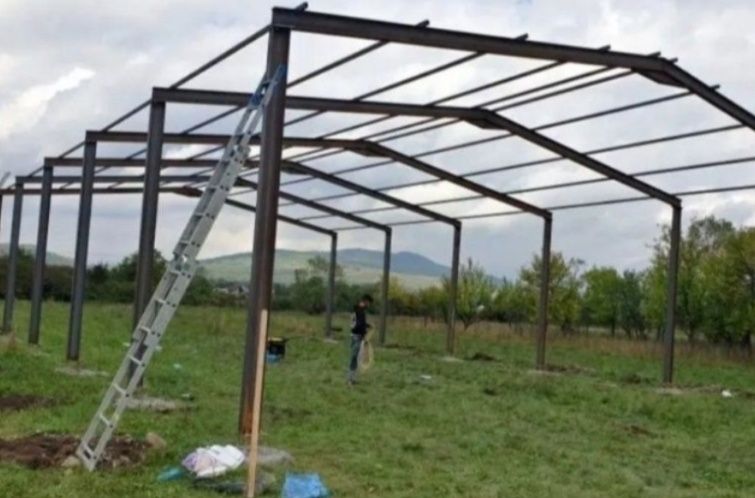 Vând hale și structuri metalice