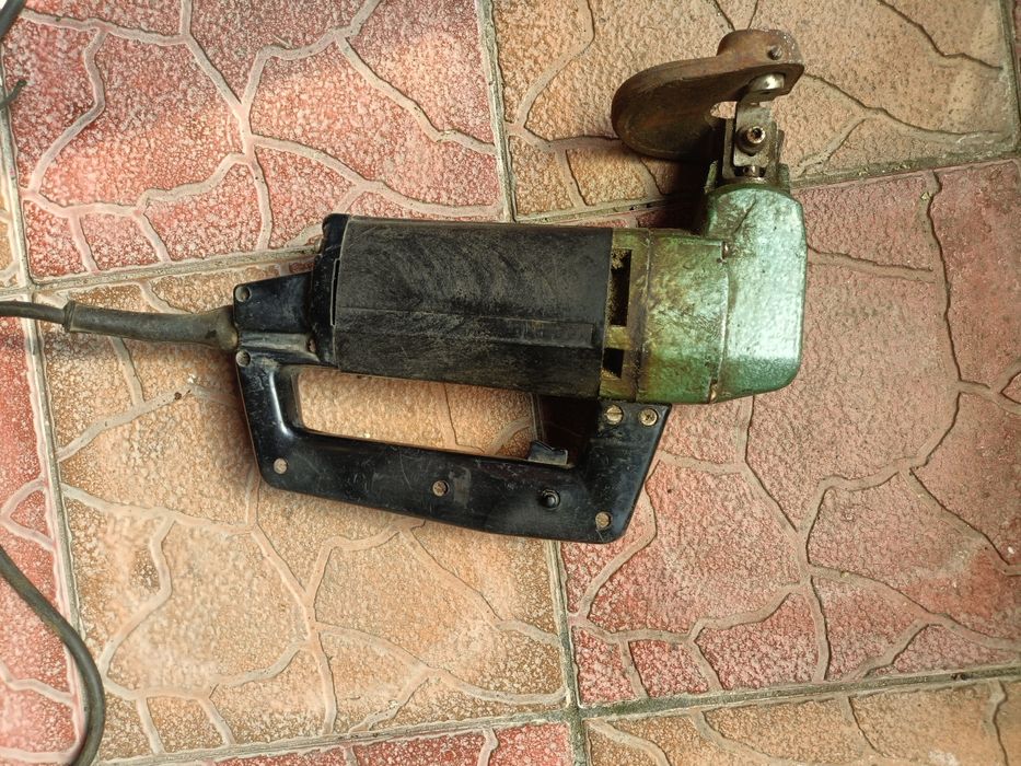 Foarfeca electrica tablă