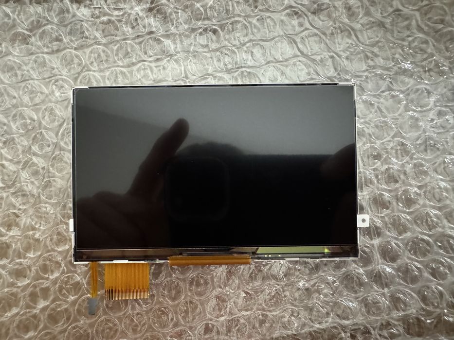 Смяна на дисплей за PSP 3000 + продажба на дисплеи