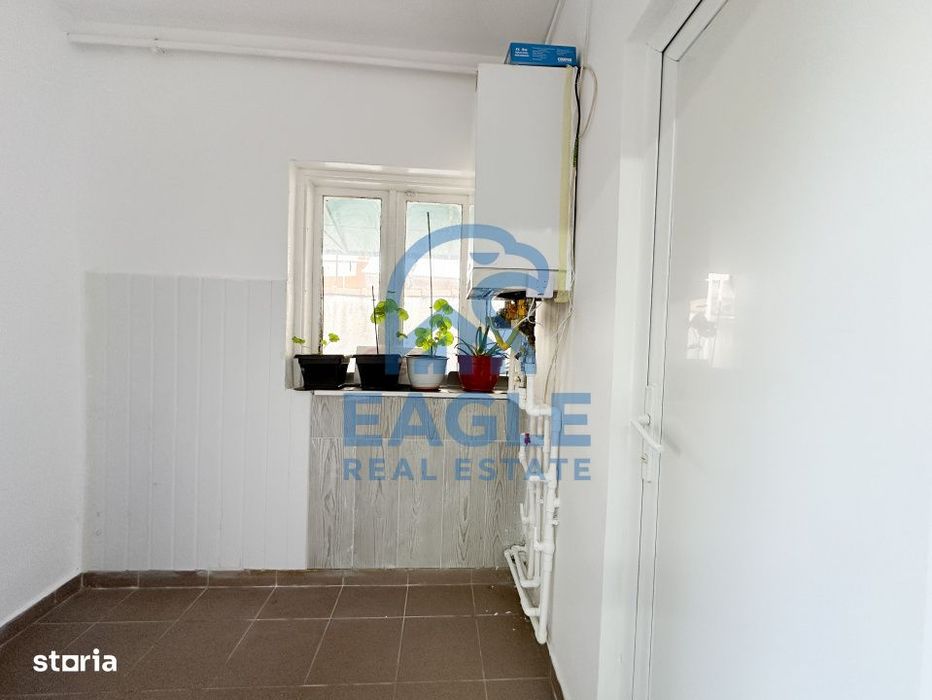 Dacia - Spatiu de inchiriat cu parcare 50MP cladire individuala