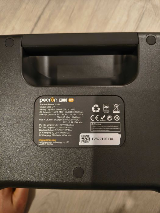 Baterie portabila / Statie energie portabila / generator solar curent / solar generator invertor ups 600w LiFePO4 288wh nou sigilat garantie