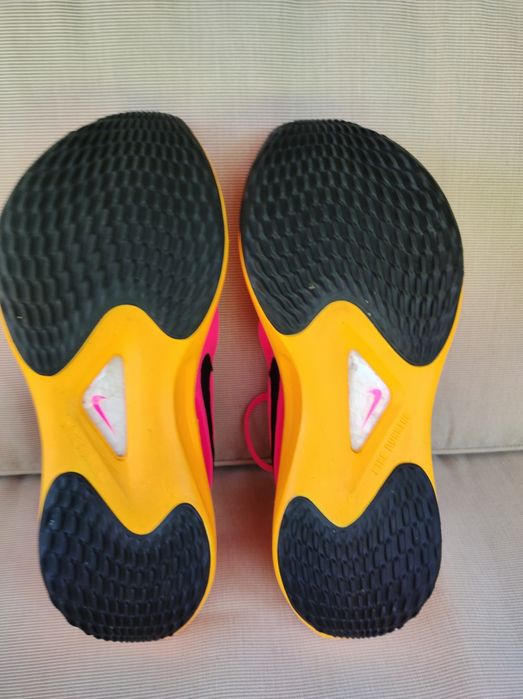 Nike Zoom Fly 5 mărimea 44 nou cu cutie