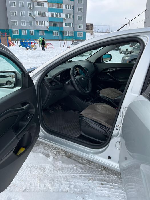 Машина, Веста состояние очень хорошое