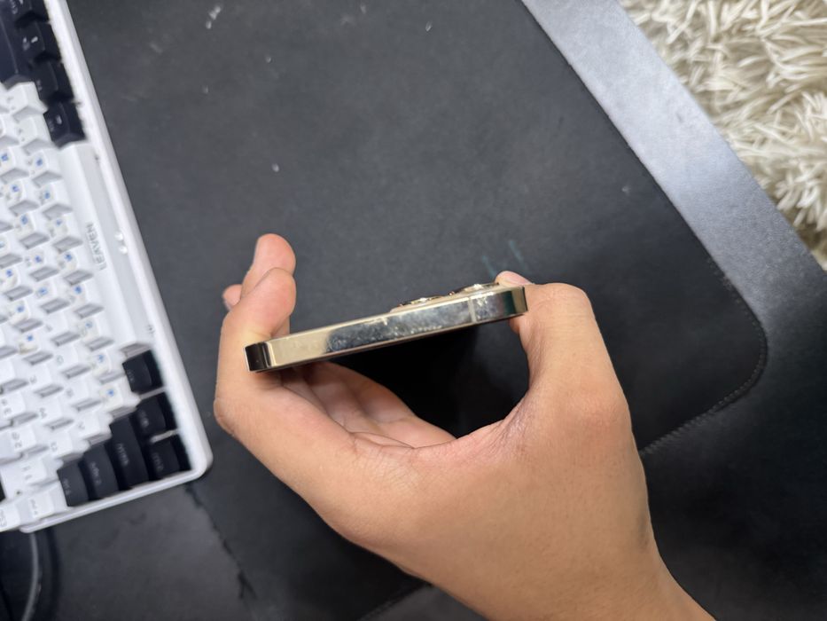 Продам  айфон 12 про макс