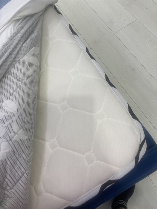 Кровать с ортопедическим матрасом