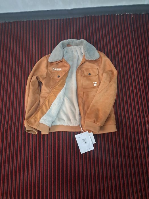 Qishlik Kurtka 250 ming so'm