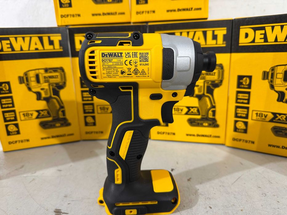 Импактор 18 V Li ion /170 Nm/ DeWALT DCF787/Brushless