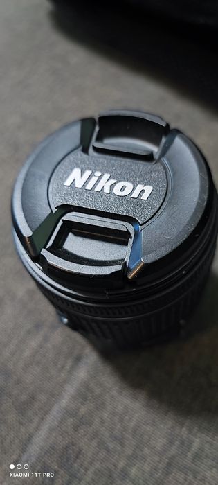 Продавам Nikon D3500 с китов 18-55 и 18-140 обективи