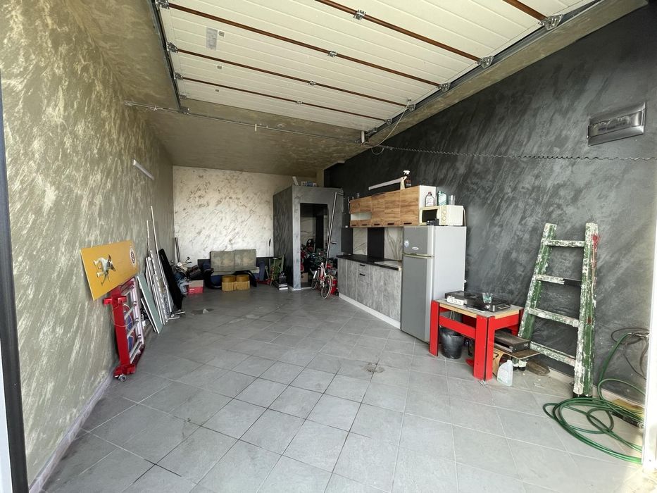 Частна  обява от Собственик.АПАРТАМЕНТ 110КВ С ГАРАЖ 40кв. в Беломорск