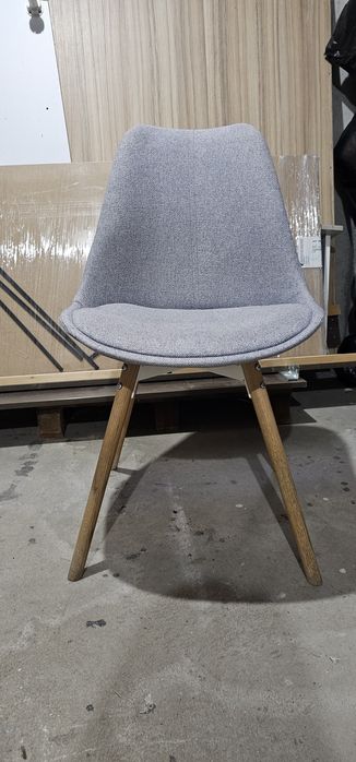 Трапезни и офис столове