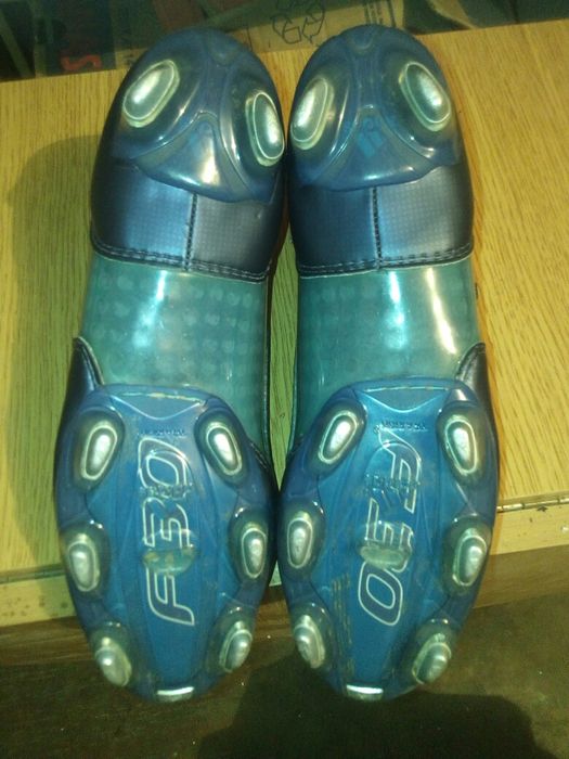 Футболни обувки Adidas F30, нови, номер 39 1/3