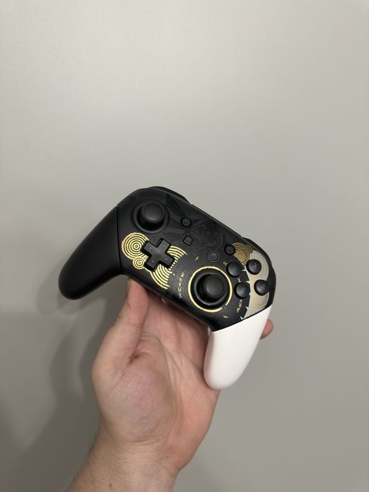 Продам Nintendo Switch Pro Controller Нинтендо Про Контроллер джойстик
