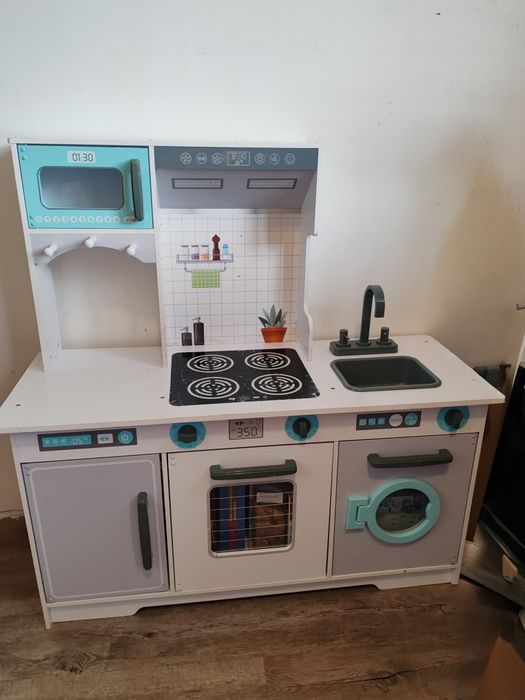 Детска кухня с аксесоари
