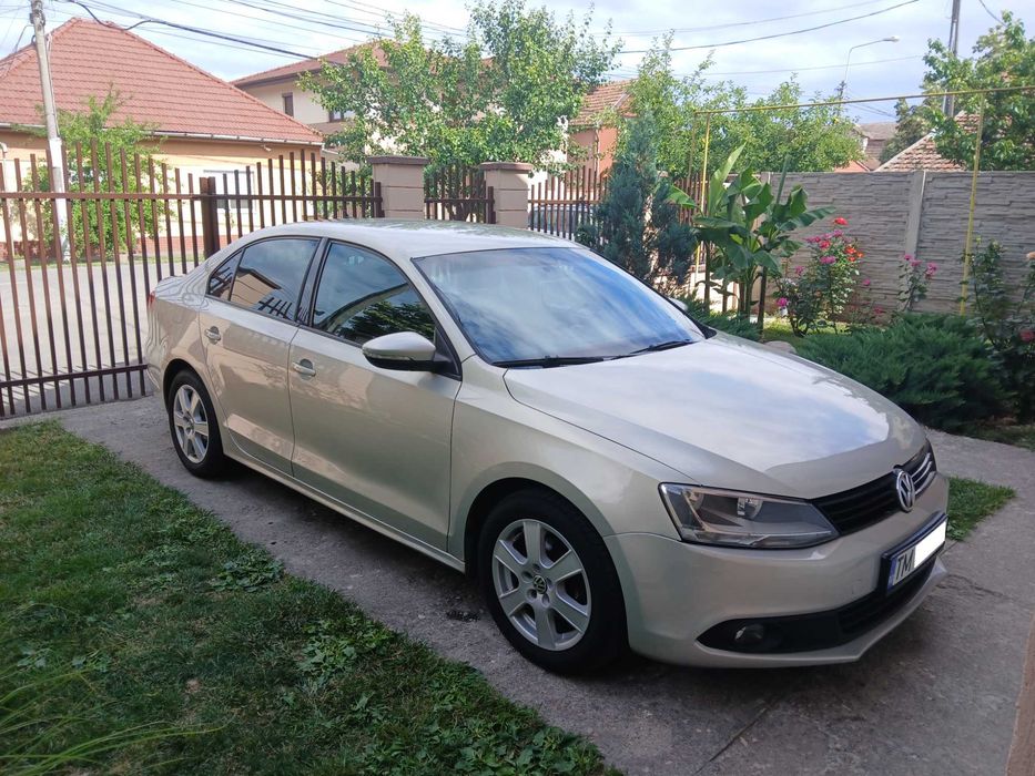 VW Jetta - benzina - 2011 - inmatriculat RO