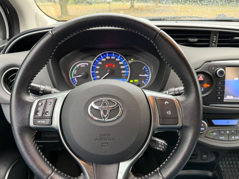 TOYOTA Yaris 2016 — imagine 5
