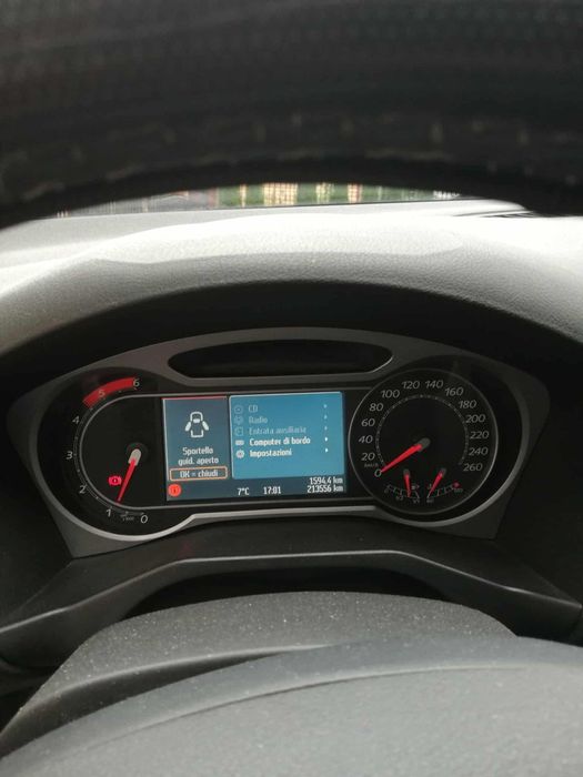 Vând mașină Ford Mondeo 2010