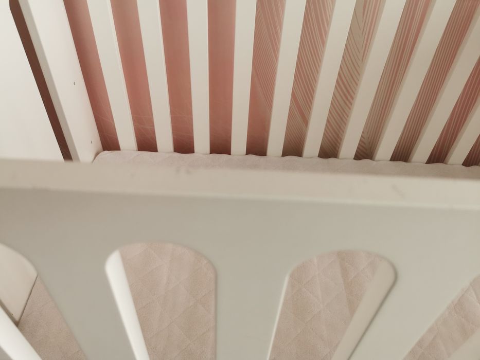 Дървена Бебешка кошара TELMA 60/120 - Бял цвят + двулицев  матрак