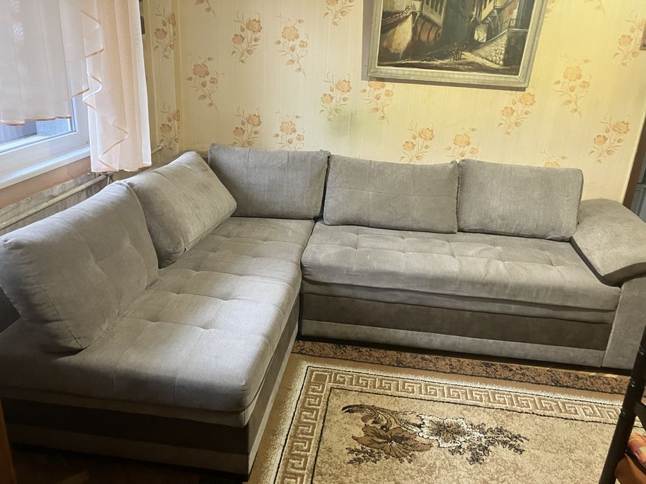 Диван, с повдигащ механизъм