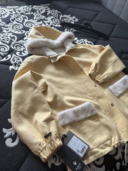 Продам пальто  осеннее, капюшон натуральная норка