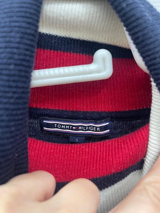 Pulover , maleta Tommy Hilfiger