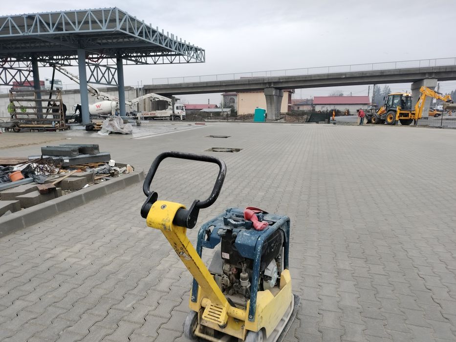 Montaj pavaje borduri rigole excavații canalizări terasamente