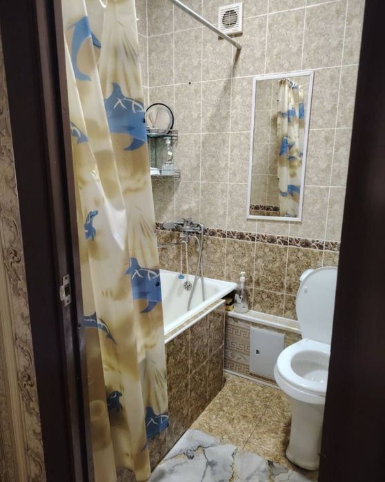 Квартира на Ц4-кафе Плов 1*2/2/4 общ пл  42м  с обстановкой