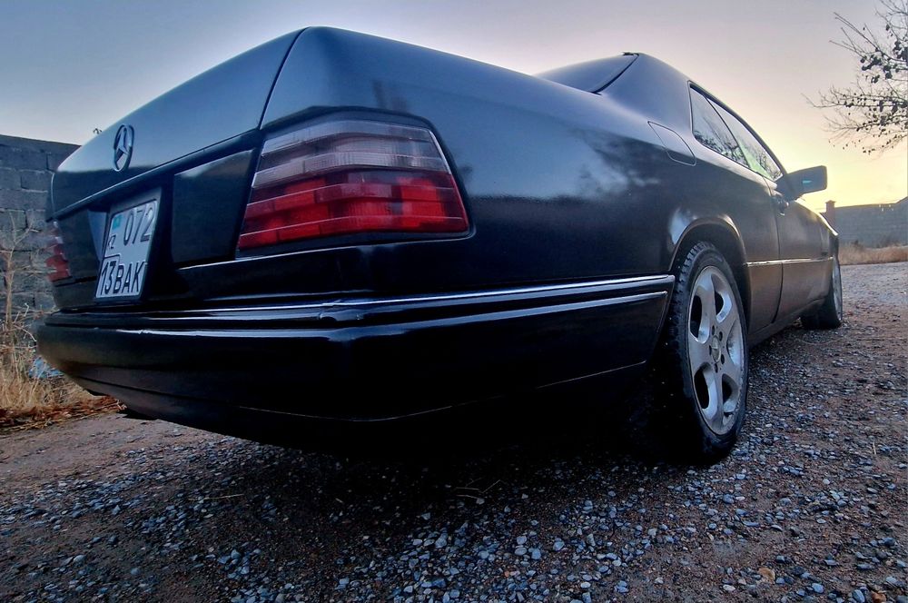 Мерседес 124 купе