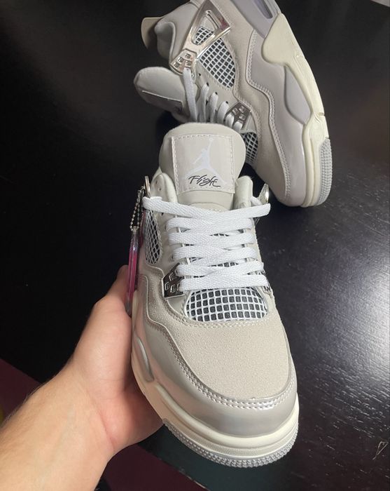 Jordan 4 Frozen Moments Retro Adidasi Noi Marimea 38,39,40,43