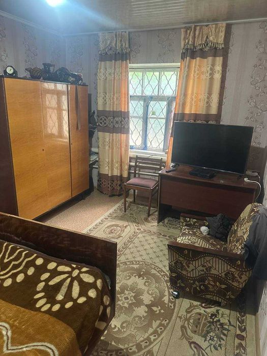 Продается  жилой дом с мебелью.