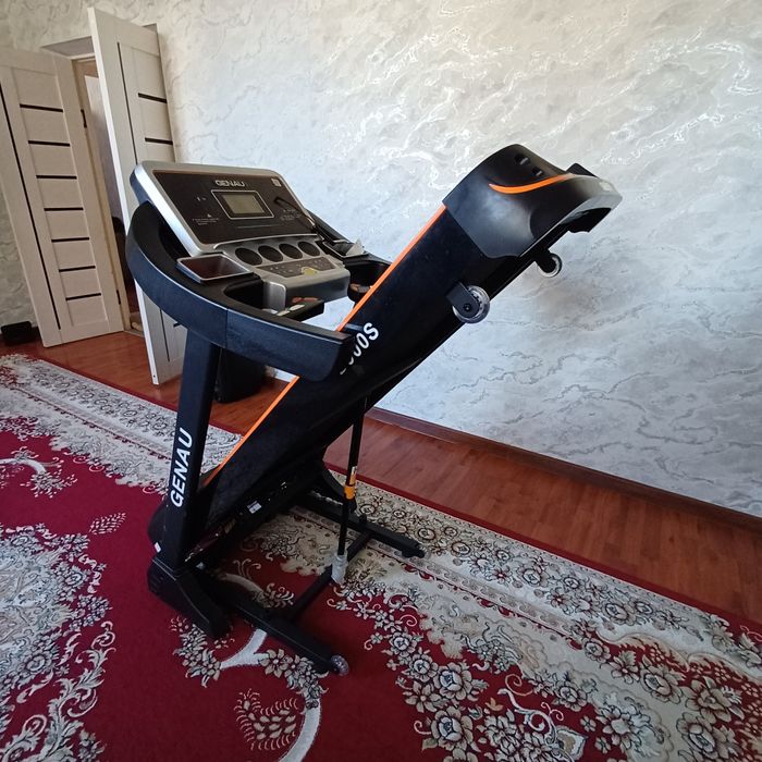 Продам беговую дорожку