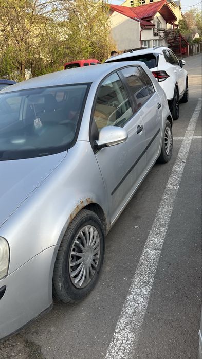 VW Golf 5 – 1.6 Benzină – 2005