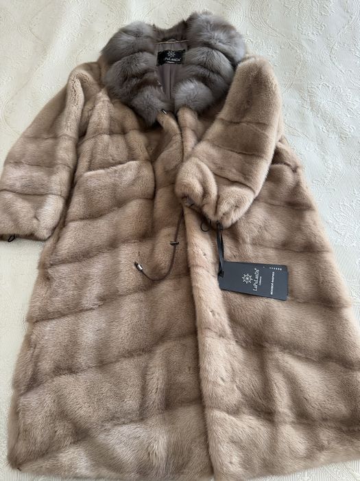 Продам Шубу новую.