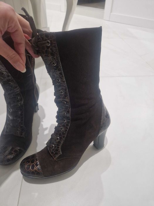 Ботуши на марката Gianni