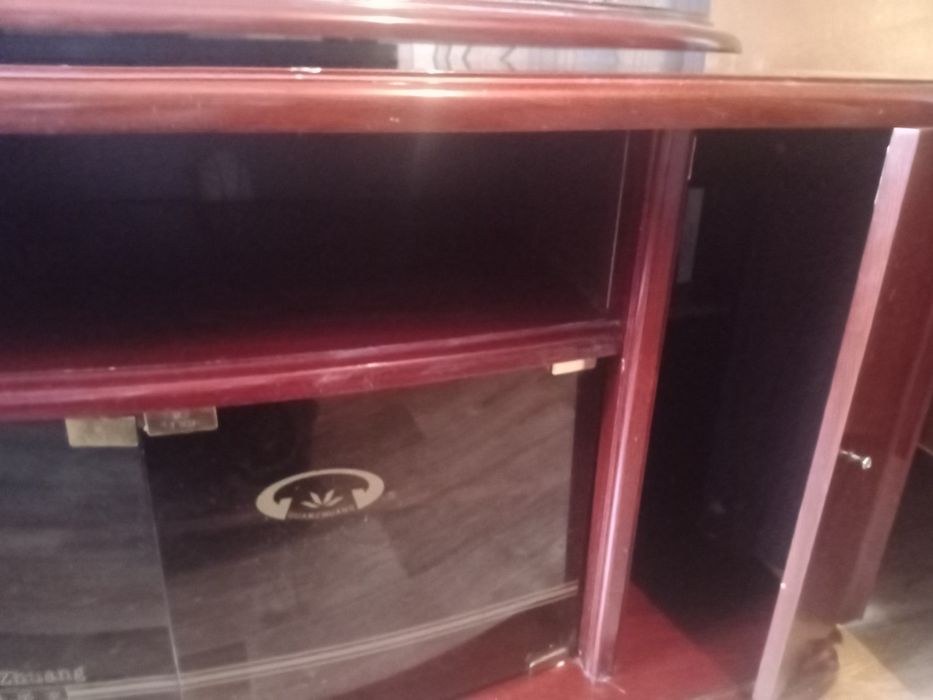 Тумба для телевизора