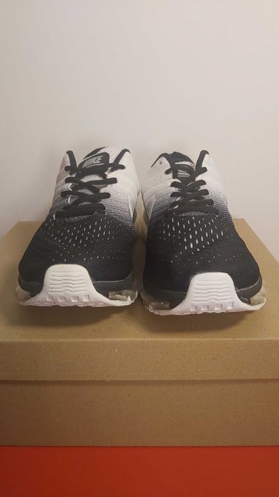 Nike Air Max 2017 Black & White - Номер 44 (умалени)
