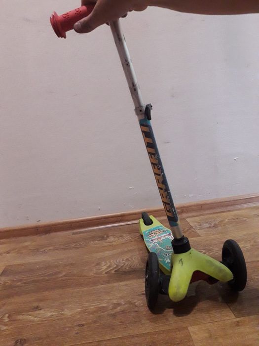 Самокат детский  "Graffiti"