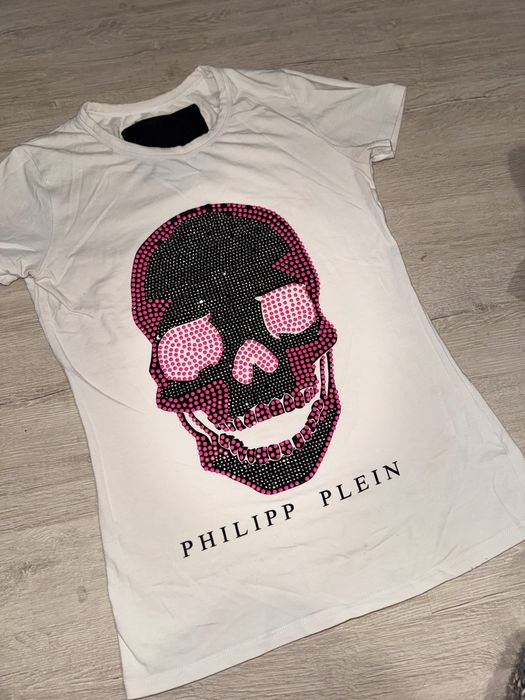 Тениска на philip plein и кроп топове