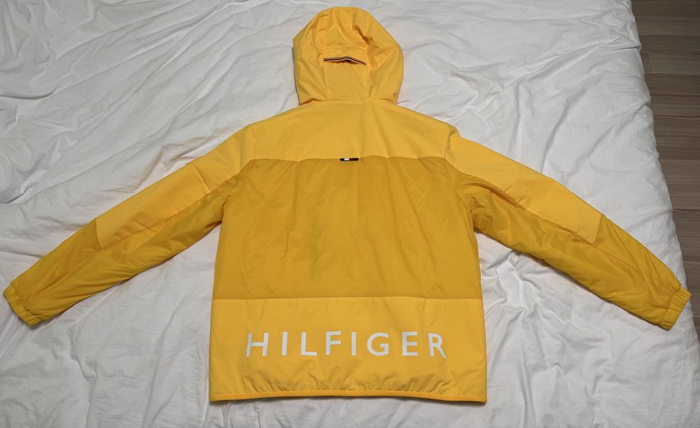 Geaca Tommy Hilfiger marime L