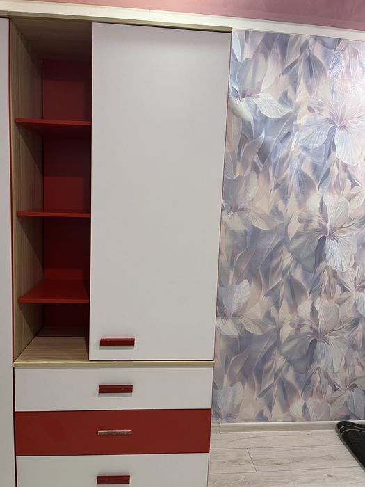 Шкаф детский для девоче.