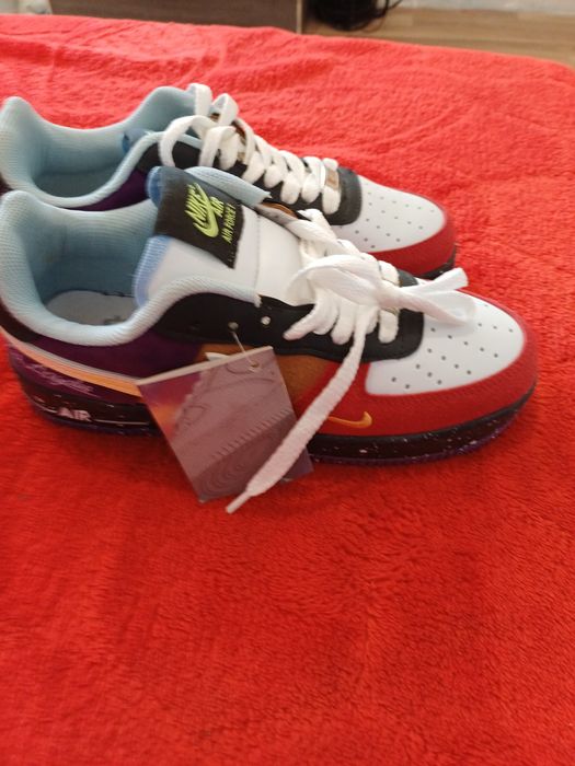 Маратонки найк нови