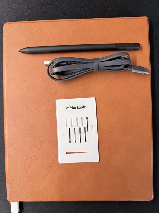 ReMarkable 2, pen, husa