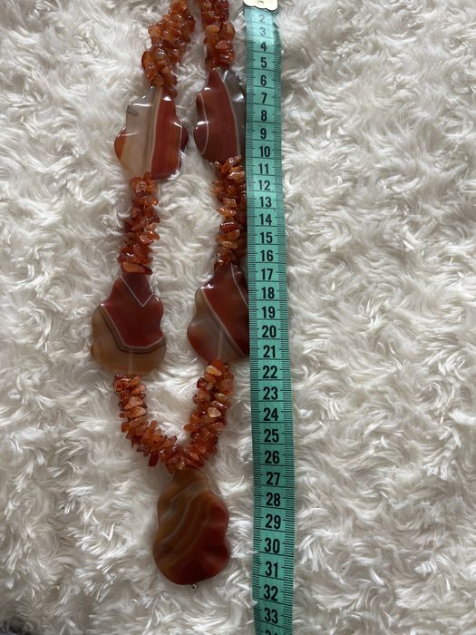 Гърдан от сердолик