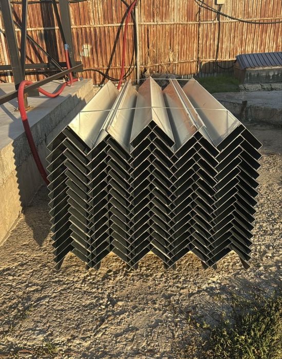 Profile metalice zincate containere  4x2,4 m / 4x3 m / 3x2,4 m