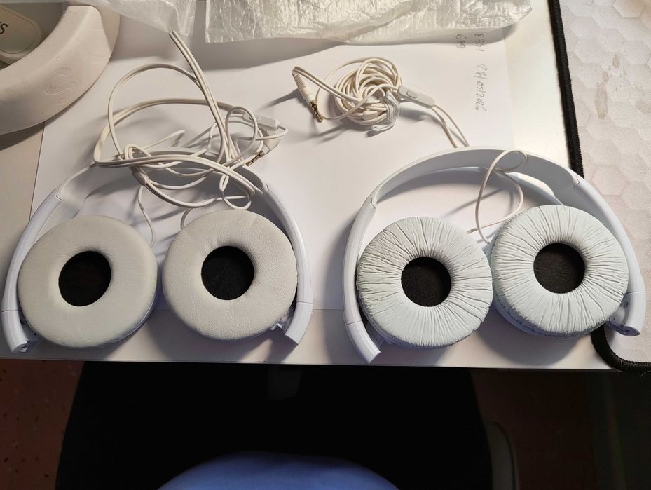 Căști Sony cu fir și microfon