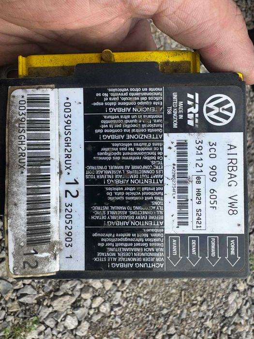 Комплект арматурно табло с волан airbag,модул airbag,и airbag пасажер за PASSAT 6 B6 2.0TDI 140HP