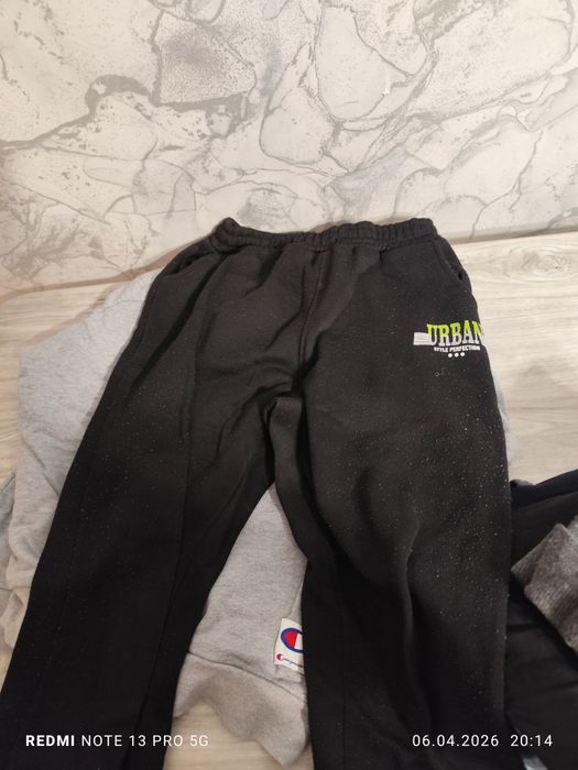 Отдам вещи на мальчика 11-12 лет