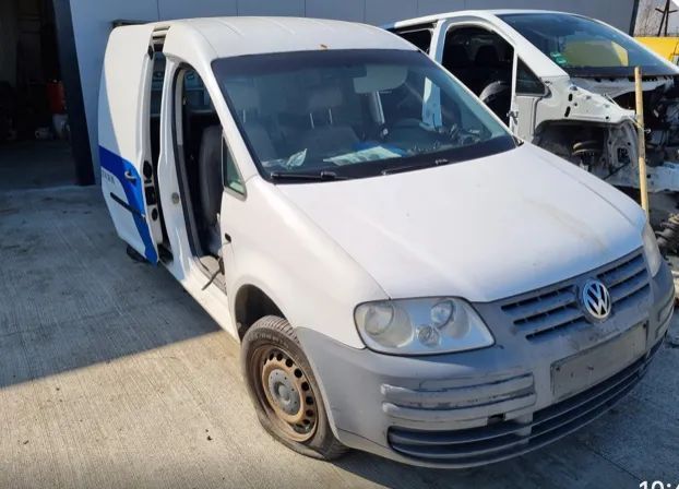 Dezmembram 2 Volkswagen Caddy, an 2006, 2.0 SDI coduri BST si BDJ